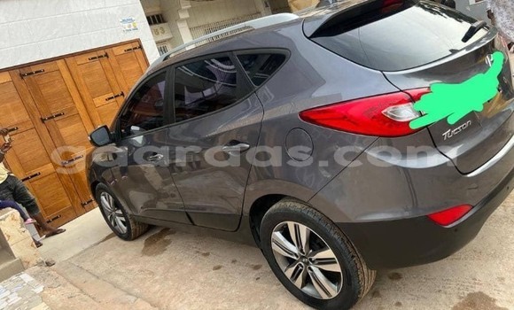 Buy Used Hyundai Tucson Silver Car in Dakar in Dakar Buy Used Hyundai Tucson Silver Car in Dakar in Dakar