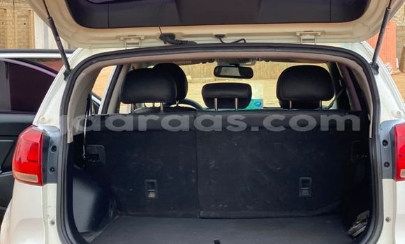 Acheter Occasion Voiture Kia Sportage Blanc à Dakar, Dakar Acheter Occasion Voiture Kia Sportage Blanc à Dakar, Dakar