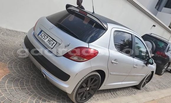 Dieundeu Occasion Peugeot 207 Silver Auto in Dakar in Dakar Dieundeu Occasion Peugeot 207 Silver Auto in Dakar in Dakar