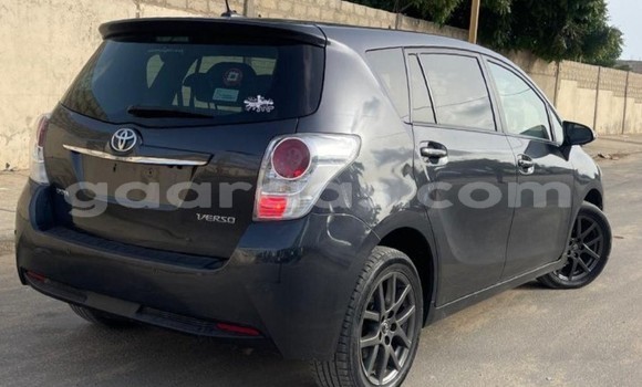 Acheter Occasion Voiture Toyota Verso Noir à Dakar, Dakar Acheter Occasion Voiture Toyota Verso Noir à Dakar, Dakar