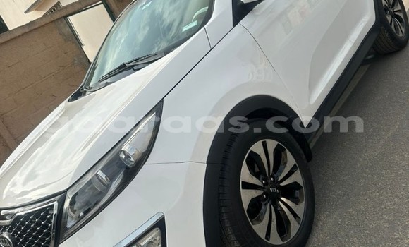 Dieundeu Occasion Kia Sportage White Auto in Dakar in Dakar Dieundeu Occasion Kia Sportage White Auto in Dakar in Dakar