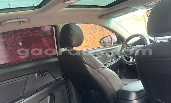 Dieundeu Occasion Kia Sportage White Auto in Dakar in Dakar Dieundeu Occasion Kia Sportage White Auto in Dakar in Dakar