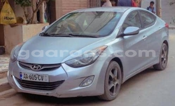 Dieundeu Occasion Hyundai Elantra Silver Auto in Dakar in Dakar
