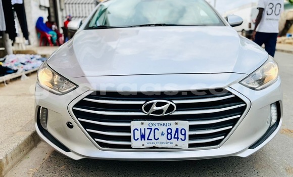 Buy Used Hyundai Elantra Silver Car in Dakar in Dakar