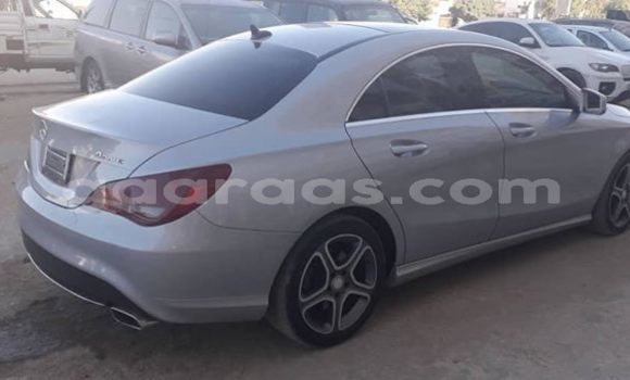 Dieundeu Occasion Mercedes‒Benz CLA-klasse Silver Auto in Dakar in Dakar Dieundeu Occasion Mercedes‒Benz CLA-klasse Silver Auto in Dakar in Dakar