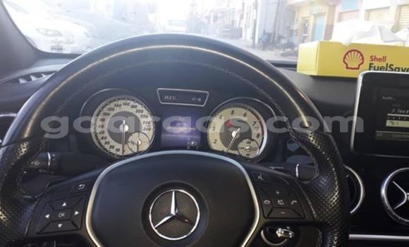 Dieundeu Occasion Mercedes‒Benz CLA-klasse Silver Auto in Dakar in Dakar Dieundeu Occasion Mercedes‒Benz CLA-klasse Silver Auto in Dakar in Dakar