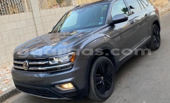 Acheter Occasion Voiture Volkswagen XL1 Gris à Dakar, Dakar Acheter Occasion Voiture Volkswagen XL1 Gris à Dakar, Dakar