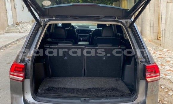 Acheter Occasion Voiture Volkswagen XL1 Gris à Dakar, Dakar Acheter Occasion Voiture Volkswagen XL1 Gris à Dakar, Dakar