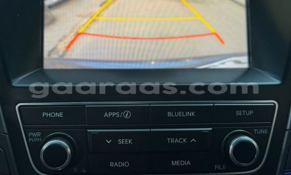 Dieundeu Occasion Hyundai Santa Fe Silver Auto in Dakar in Dakar Dieundeu Occasion Hyundai Santa Fe Silver Auto in Dakar in Dakar