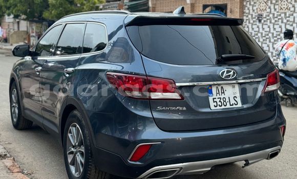 Dieundeu Occasion Hyundai Santa Fe Silver Auto in Dakar in Dakar Dieundeu Occasion Hyundai Santa Fe Silver Auto in Dakar in Dakar