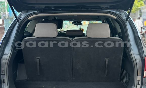 Dieundeu Occasion Hyundai Santa Fe Silver Auto in Dakar in Dakar Dieundeu Occasion Hyundai Santa Fe Silver Auto in Dakar in Dakar