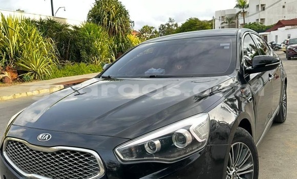 Buy Used Kia K7 Black Car in Dakar in Dakar