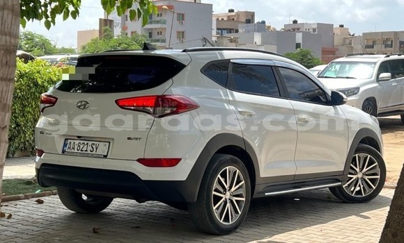 Acheter Occasion Voiture Hyundai Tucson Blanc à Dakar, Dakar Acheter Occasion Voiture Hyundai Tucson Blanc à Dakar, Dakar