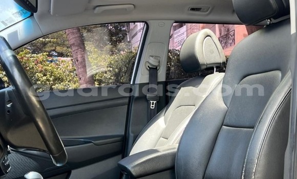 Acheter Occasion Voiture Hyundai Tucson Blanc à Dakar, Dakar Acheter Occasion Voiture Hyundai Tucson Blanc à Dakar, Dakar