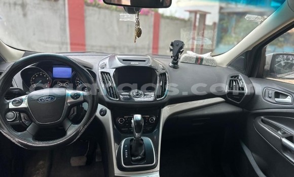 Acheter Occasion Voiture Ford Escape Blanc à Dakar, Dakar Acheter Occasion Voiture Ford Escape Blanc à Dakar, Dakar