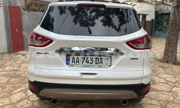 Acheter Occasion Voiture Ford Escape Blanc à Dakar, Dakar Acheter Occasion Voiture Ford Escape Blanc à Dakar, Dakar