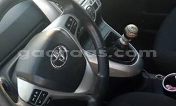 Dieundeu Occasion Toyota Verso White Auto in Dakar in Dakar Dieundeu Occasion Toyota Verso White Auto in Dakar in Dakar