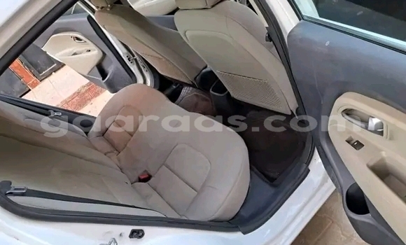 Dieundeu Occasion Kia Rio White Auto in Dakar in Dakar Dieundeu Occasion Kia Rio White Auto in Dakar in Dakar