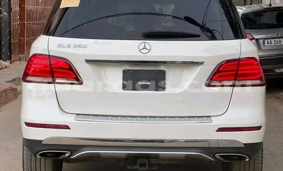 Dieundeu Occasion Mercedes Viano White Auto in Dakar in Dakar Dieundeu Occasion Mercedes Viano White Auto in Dakar in Dakar