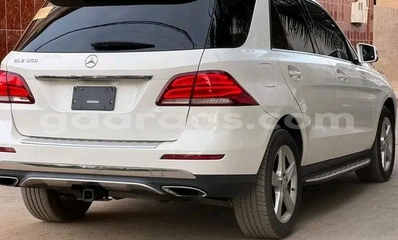 Dieundeu Occasion Mercedes Viano White Auto in Dakar in Dakar Dieundeu Occasion Mercedes Viano White Auto in Dakar in Dakar