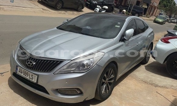 Dieundeu Occasion Hyundai Grandeur Silver Auto in Dakar in Dakar Dieundeu Occasion Hyundai Grandeur Silver Auto in Dakar in Dakar