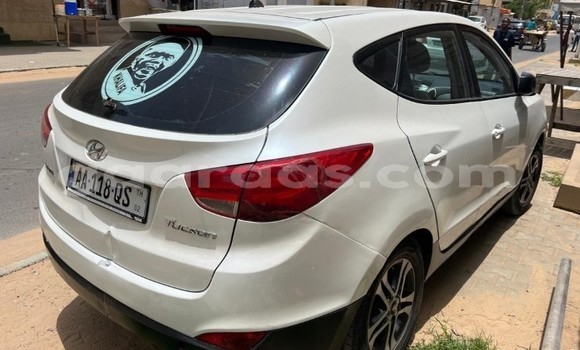 Buy Used Hyundai Tucson White Car in Dakar in Dakar Buy Used Hyundai Tucson White Car in Dakar in Dakar