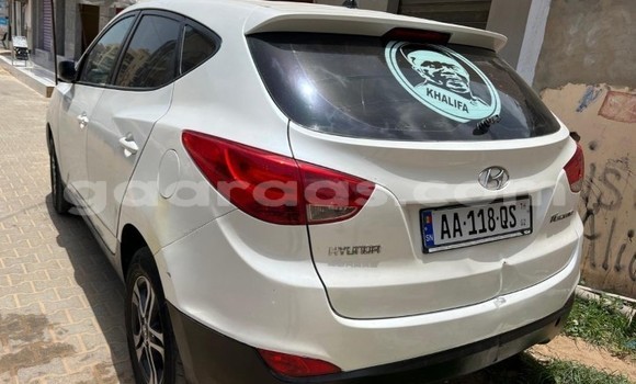 Buy Used Hyundai Tucson White Car in Dakar in Dakar Buy Used Hyundai Tucson White Car in Dakar in Dakar