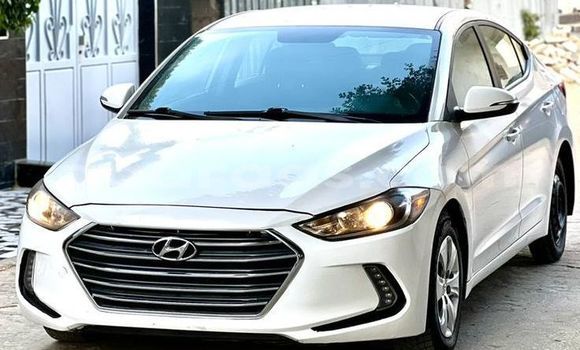 Buy Used Hyundai Elantra White Car in Dakar in Dakar Buy Used Hyundai Elantra White Car in Dakar in Dakar