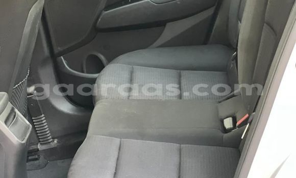 Buy Used Hyundai Elantra White Car in Dakar in Dakar Buy Used Hyundai Elantra White Car in Dakar in Dakar