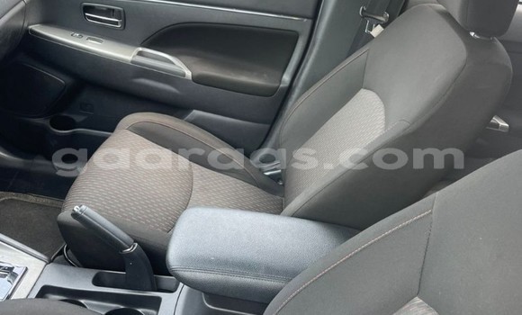 Acheter Occasion Voiture Mitsubishi Outlander Noir à Dakar, Dakar Acheter Occasion Voiture Mitsubishi Outlander Noir à Dakar, Dakar