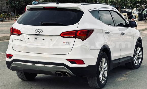 Acheter Occasion Voiture Hyundai Santa Fe Blanc à Dakar, Dakar Acheter Occasion Voiture Hyundai Santa Fe Blanc à Dakar, Dakar