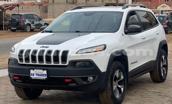Acheter Occasion Voiture Jeep Cherokee Blanc à Dakar, Dakar Acheter Occasion Voiture Jeep Cherokee Blanc à Dakar, Dakar