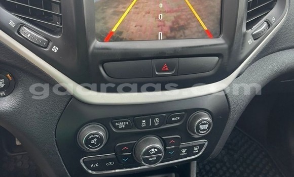 Acheter Occasion Voiture Jeep Cherokee Blanc à Dakar, Dakar Acheter Occasion Voiture Jeep Cherokee Blanc à Dakar, Dakar