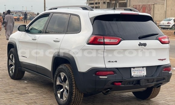 Acheter Occasion Voiture Jeep Cherokee Blanc à Dakar, Dakar Acheter Occasion Voiture Jeep Cherokee Blanc à Dakar, Dakar