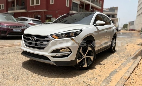 Buy Used Hyundai Tucson White Car in Dakar in Dakar Buy Used Hyundai Tucson White Car in Dakar in Dakar