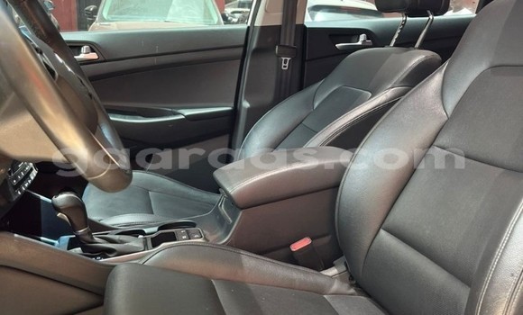 Buy Used Hyundai Tucson White Car in Dakar in Dakar Buy Used Hyundai Tucson White Car in Dakar in Dakar