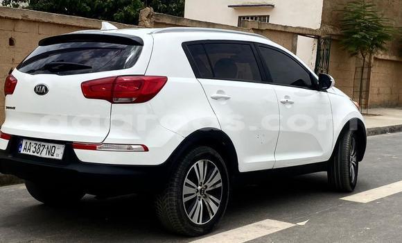 Dieundeu Occasion Kia Sportage White Auto in Dakar in Dakar Dieundeu Occasion Kia Sportage White Auto in Dakar in Dakar