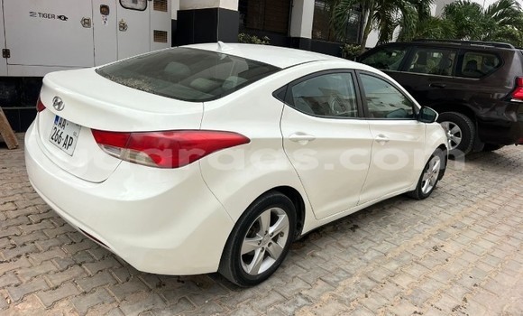 Acheter Occasion Voiture Hyundai Elantra Blanc à Dakar, Dakar Acheter Occasion Voiture Hyundai Elantra Blanc à Dakar, Dakar