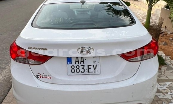 Buy Used Hyundai Elantra White Car in Dakar in Dakar Buy Used Hyundai Elantra White Car in Dakar in Dakar