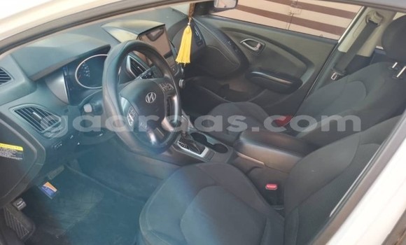 Dieundeu Occasion Hyundai Tucson White Auto in Dakar in Dakar Dieundeu Occasion Hyundai Tucson White Auto in Dakar in Dakar