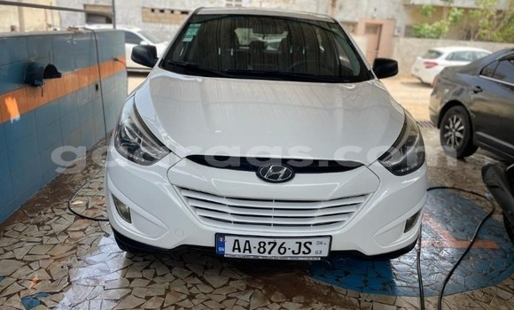 Dieundeu Occasion Hyundai Tucson White Auto in Dakar in Dakar Dieundeu Occasion Hyundai Tucson White Auto in Dakar in Dakar