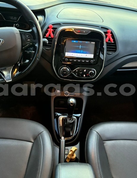 Big with watermark renault captur dakar dakar 21613