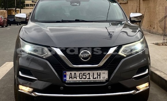 Buy Used Nissan Qashqai Silver Car in Dakar in Dakar Buy Used Nissan Qashqai Silver Car in Dakar in Dakar