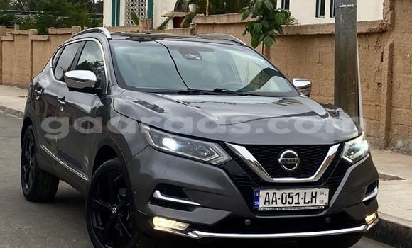 Buy Used Nissan Qashqai Silver Car in Dakar in Dakar Buy Used Nissan Qashqai Silver Car in Dakar in Dakar