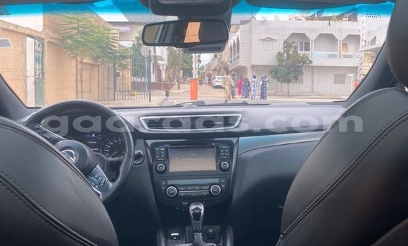 Buy Used Nissan Qashqai Silver Car in Dakar in Dakar Buy Used Nissan Qashqai Silver Car in Dakar in Dakar