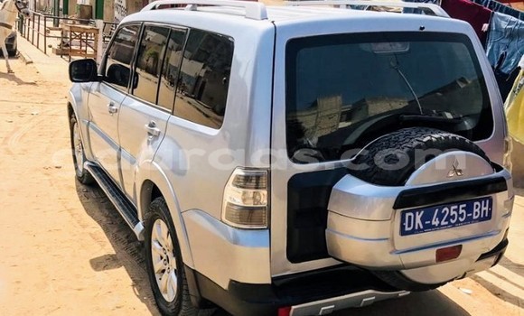 Dieundeu Occasion Mitsubishi Pajero Silver Auto in Dakar in Dakar Dieundeu Occasion Mitsubishi Pajero Silver Auto in Dakar in Dakar