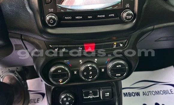 Dieundeu Occasion Jeep Renegade Silver Auto in Dakar in Dakar Dieundeu Occasion Jeep Renegade Silver Auto in Dakar in Dakar