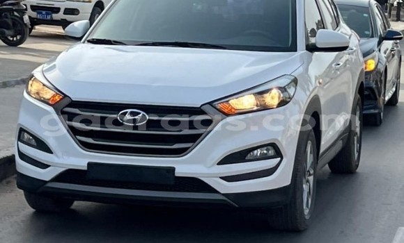Acheter Occasion Voiture Hyundai Tucson Blanc à Dakar, Dakar Acheter Occasion Voiture Hyundai Tucson Blanc à Dakar, Dakar