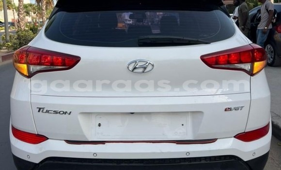 Acheter Occasion Voiture Hyundai Tucson Blanc à Dakar, Dakar Acheter Occasion Voiture Hyundai Tucson Blanc à Dakar, Dakar