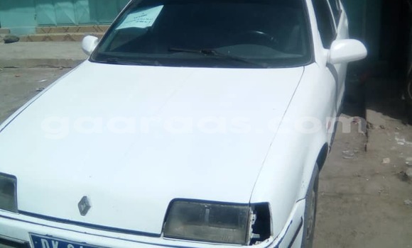 Dieundeu Occasion Renault 19 White Auto in Dakar in Dakar Dieundeu Occasion Renault 19 White Auto in Dakar in Dakar